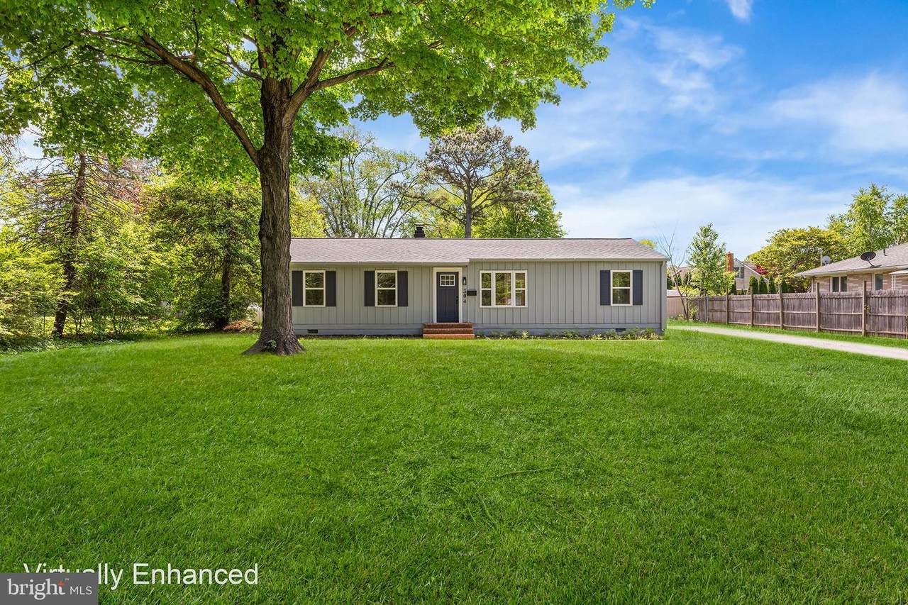304 Hadaway Drive - Photo 1