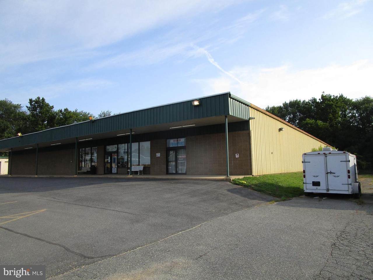 14 Commercial Plaza - Photo 1