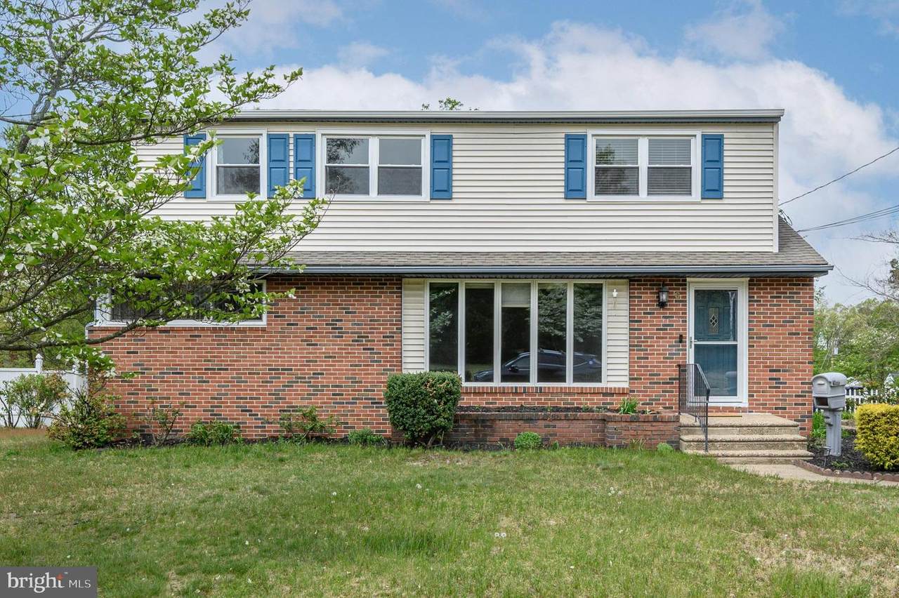 6 Sunset Drive - Photo 1