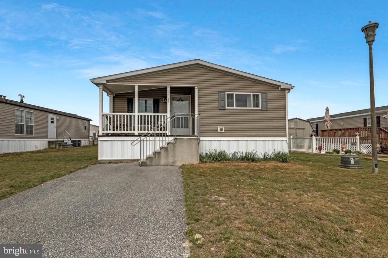 13 Marie Court - Photo 1