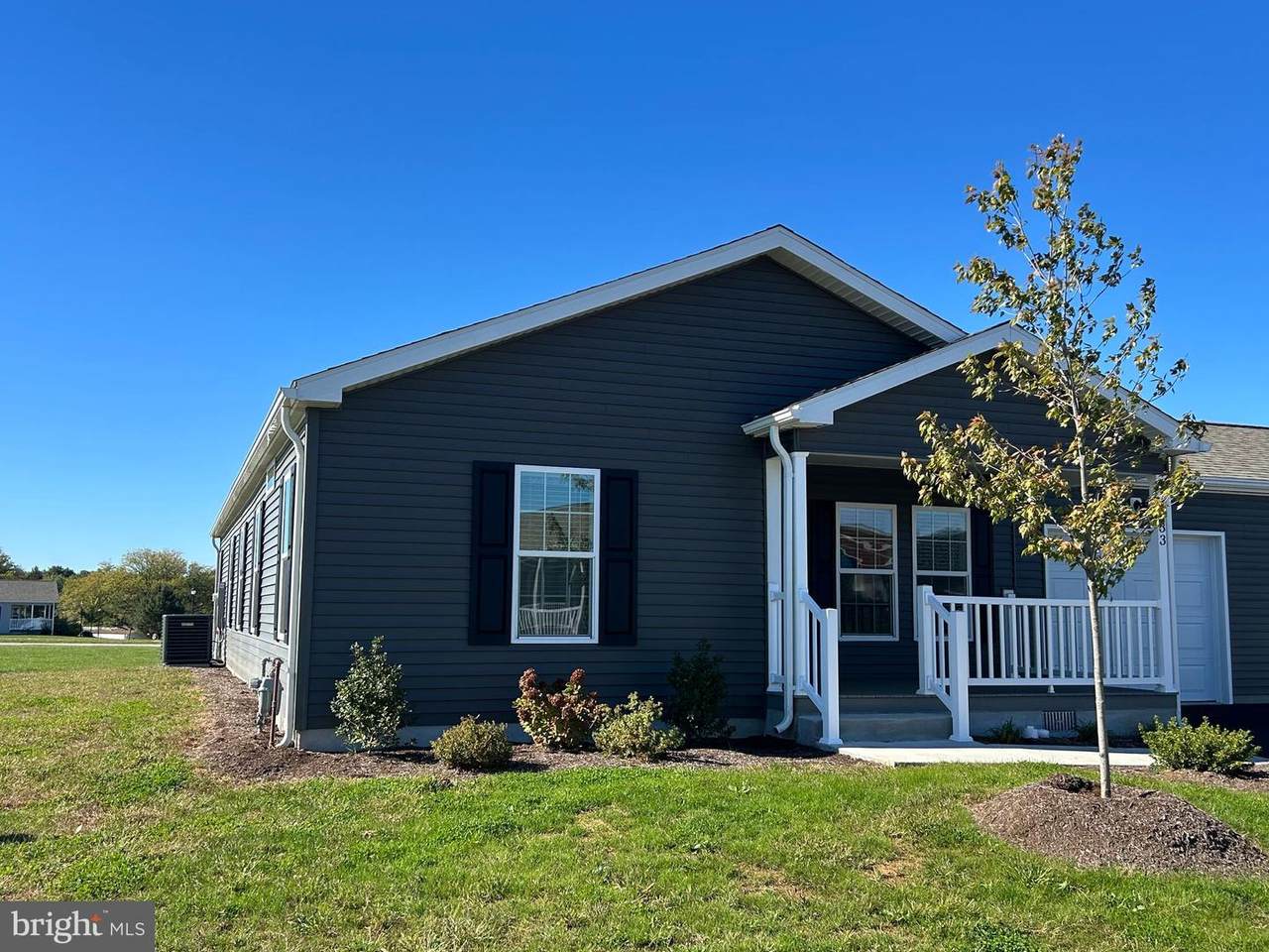 433 Eastwood Lane - Photo 1