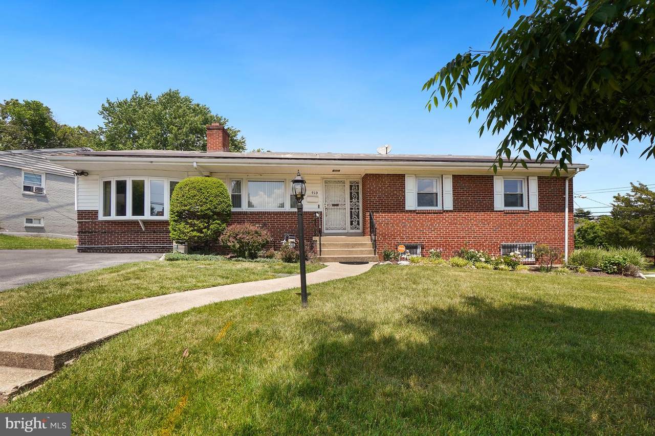 910 Luray Place - Photo 1