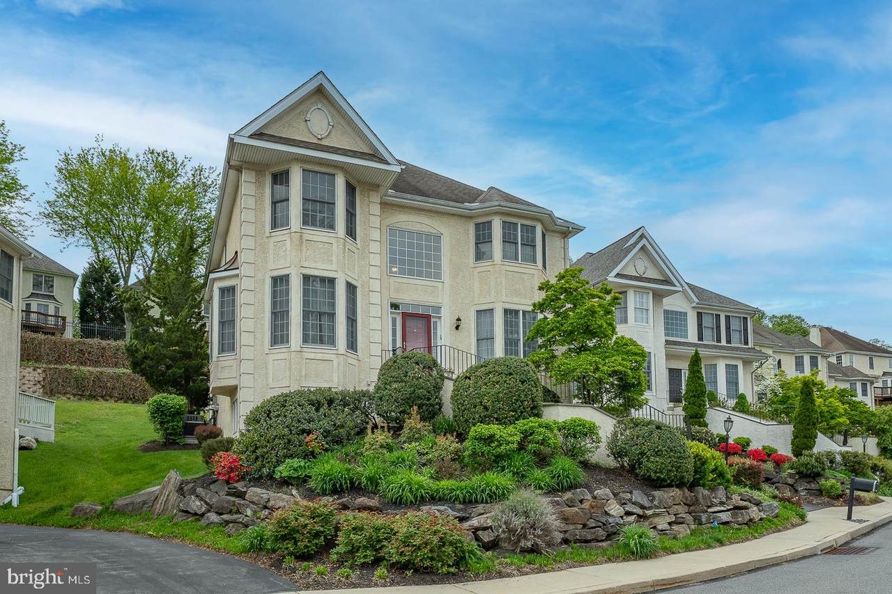 1109 Riverview Lane - Photo 1