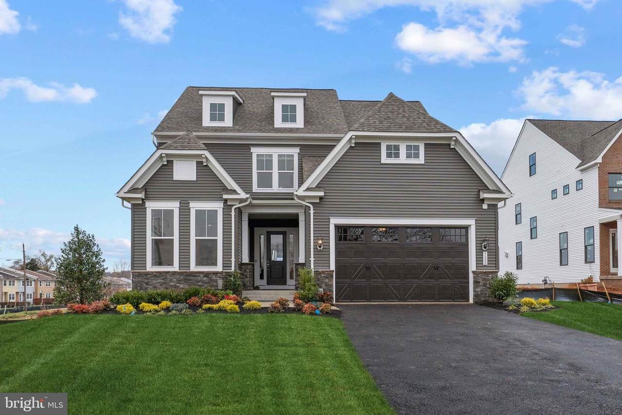 2904 Blue Skies Lane - Photo 1