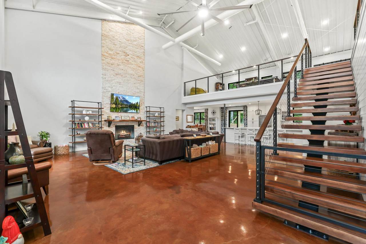 7706 Rogues Road - Photo 1