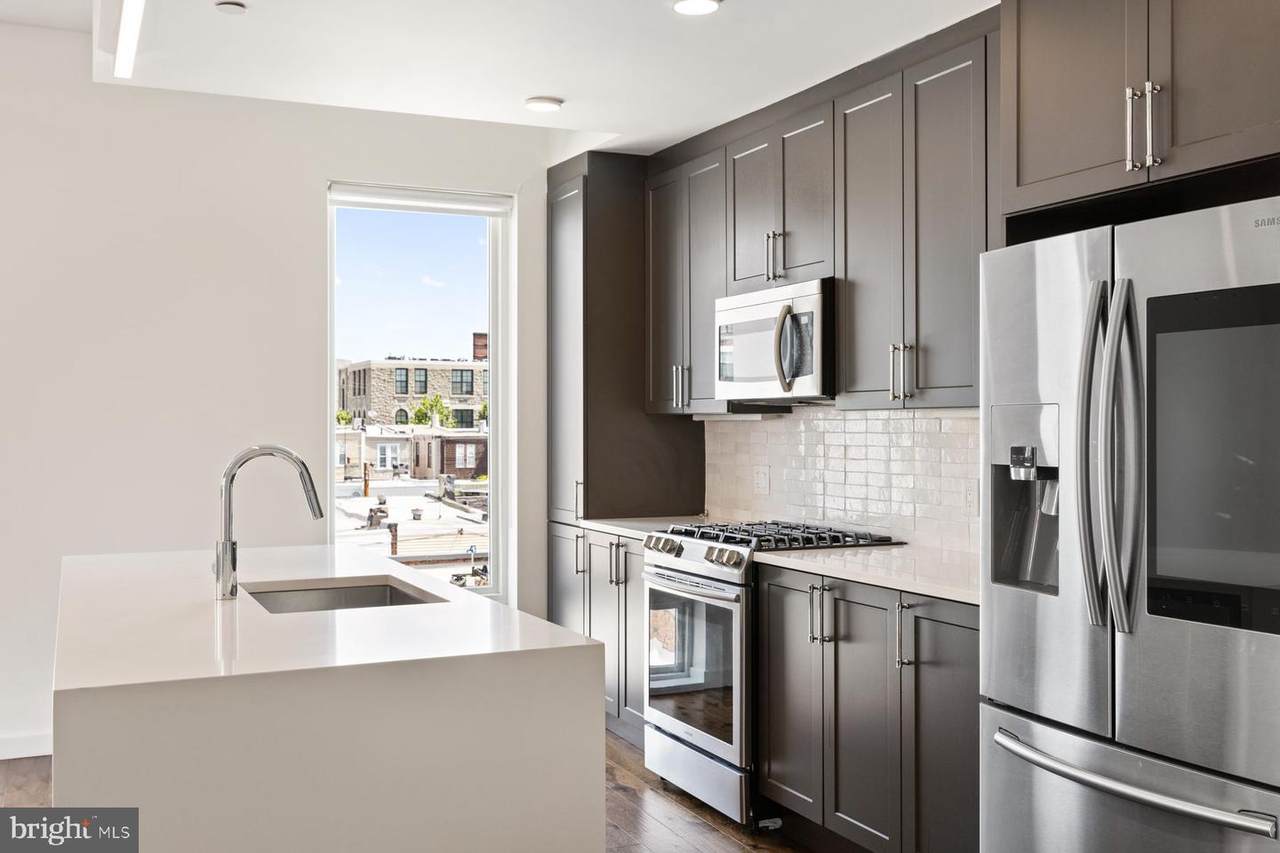 1501 31TH Street - Photo 1
