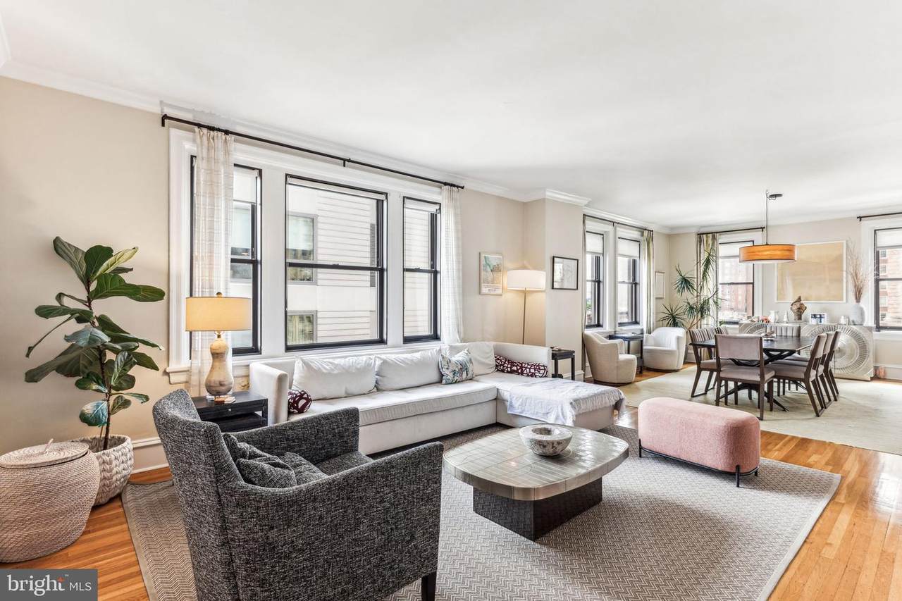 250 17TH Street - Photo 1