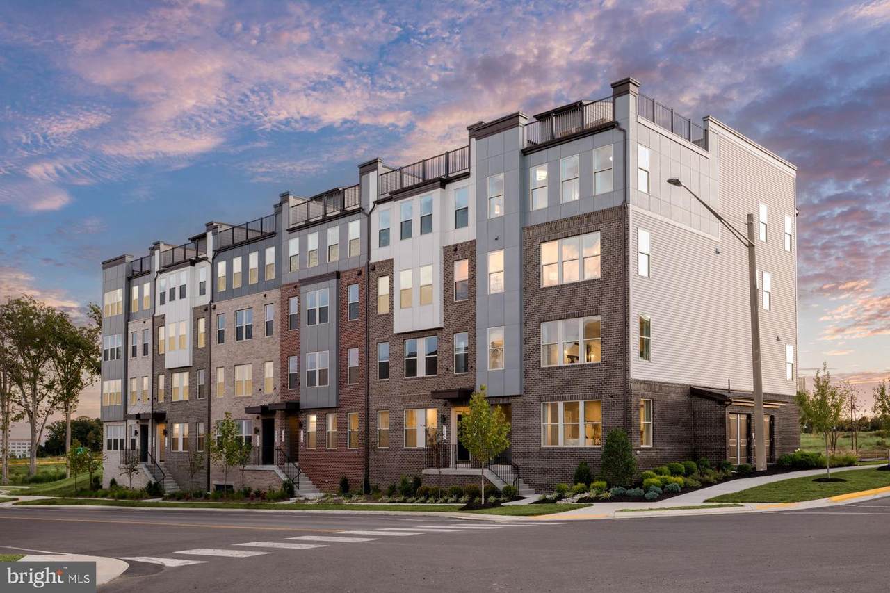 11017 Joslin Street - Photo 1