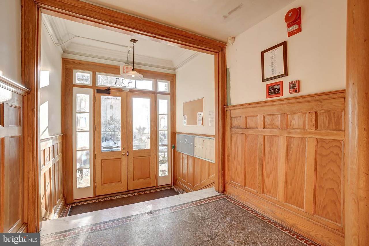 1523 Park Road - Photo 1