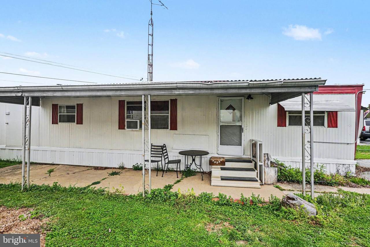 509 Middleview Drive - Photo 1