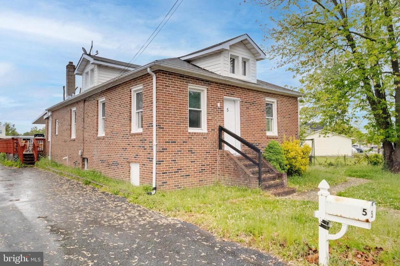 5 Homeland Avenue - Photo 1