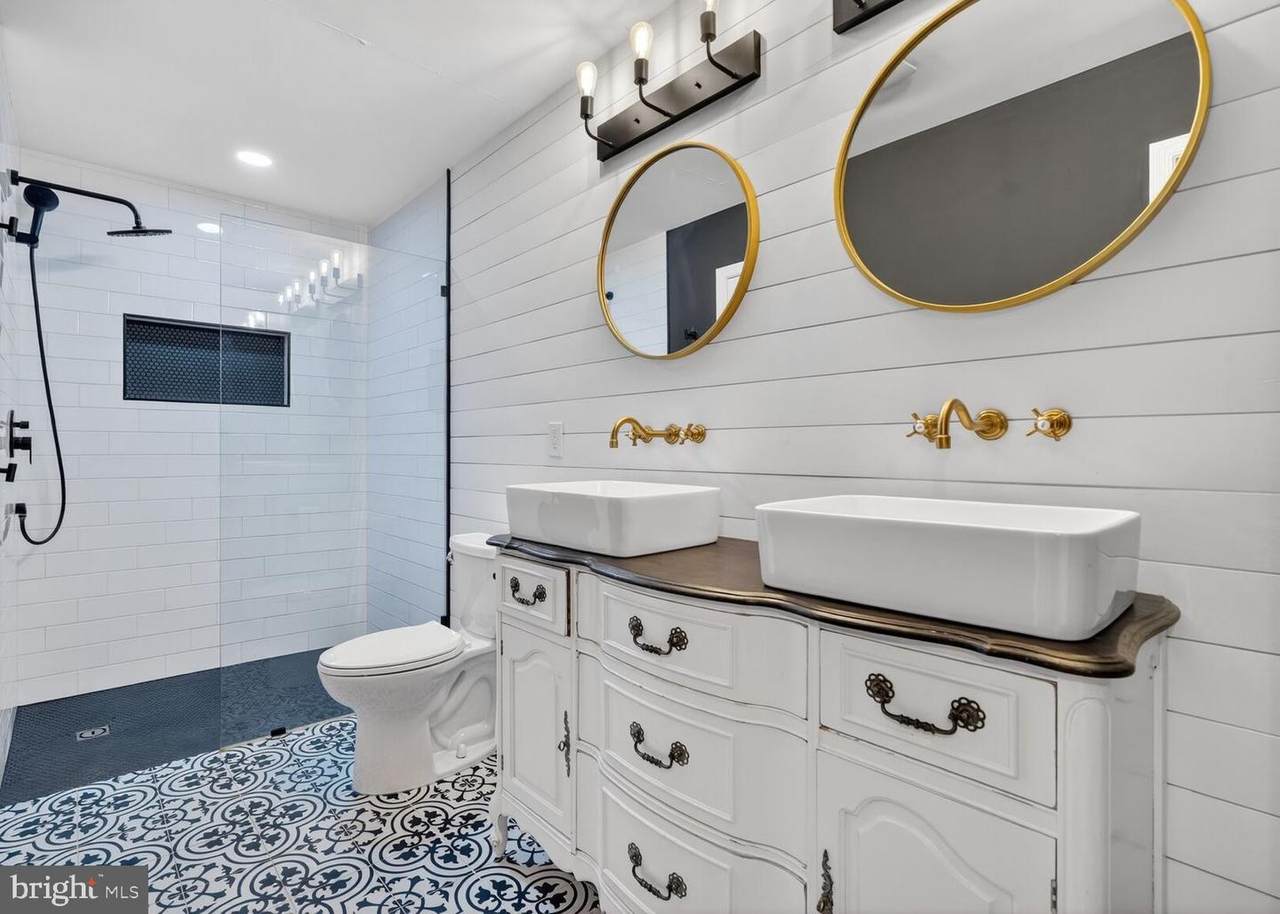 896 Windbrooke Drive - Photo 1