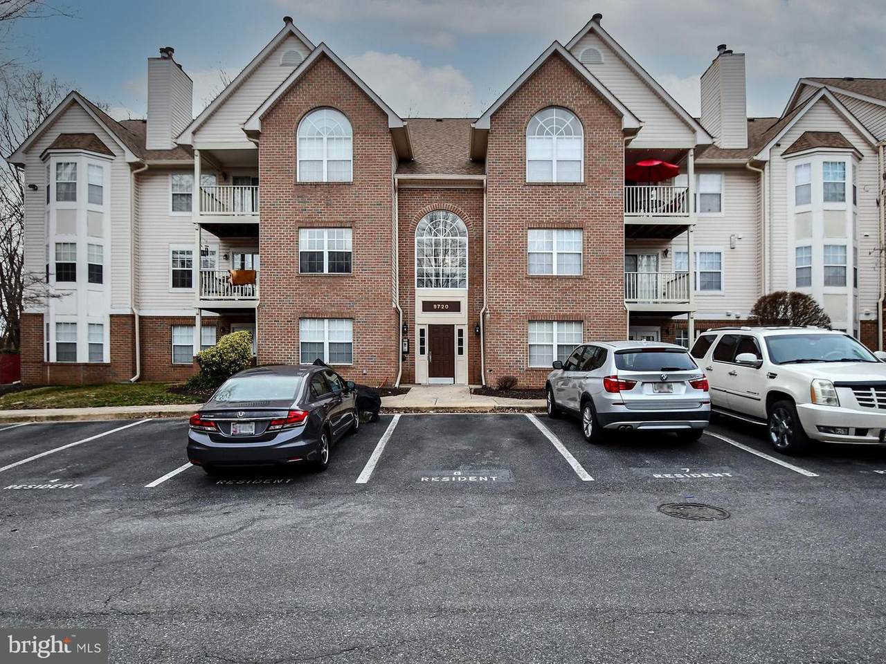 9720 Lake Pointe Court - Photo 1