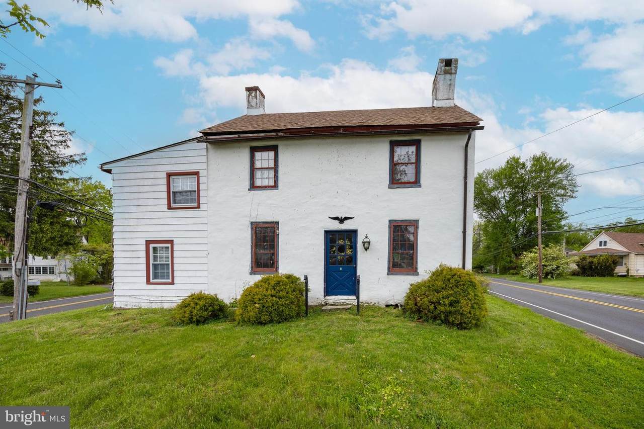664 Old Lincoln Highway - Photo 1