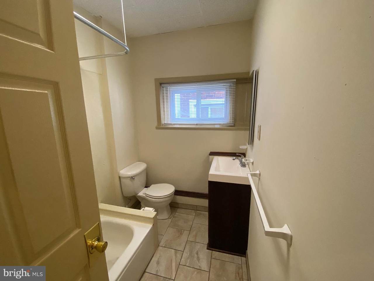 https://bt-photos.global.ssl.fastly.net/brightmls/1280_boomver_1_804872140652-2.jpg