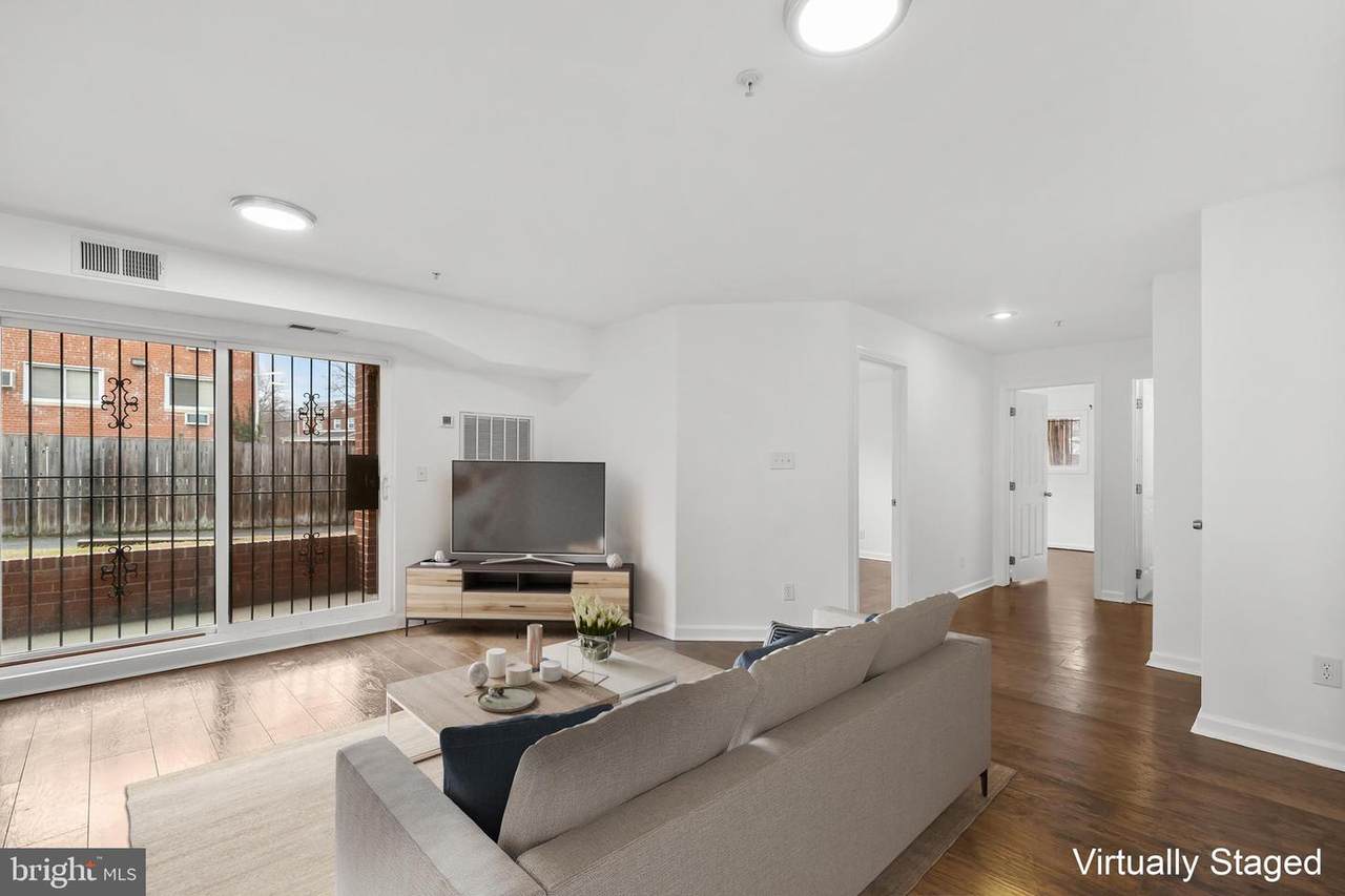 https://bt-photos.global.ssl.fastly.net/brightmls/1280_boomver_1_804872300360-2.jpg