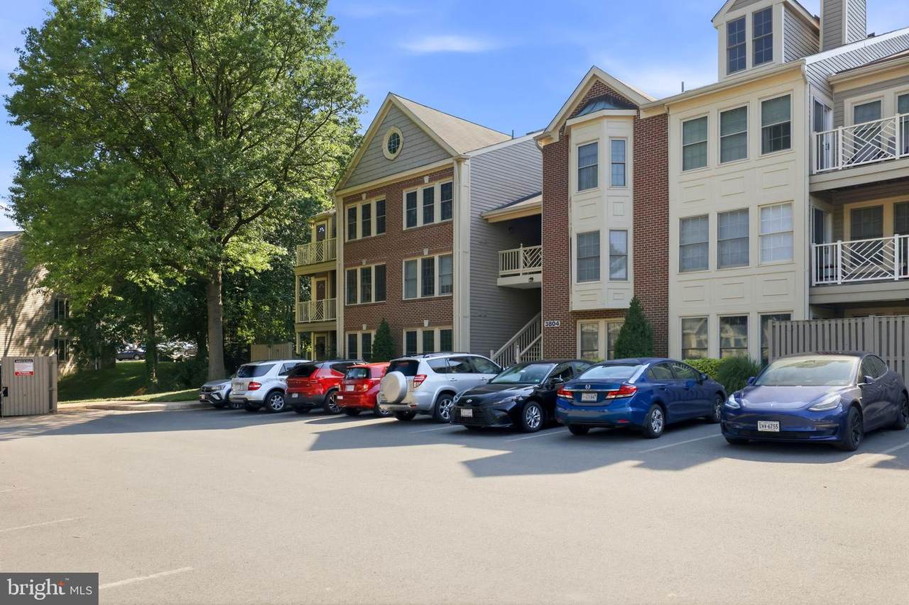3804 Ridge Knoll Court - Photo 1