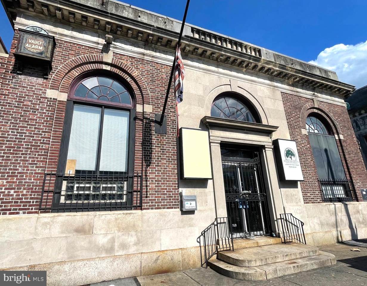 5001 Broad Street - Photo 1