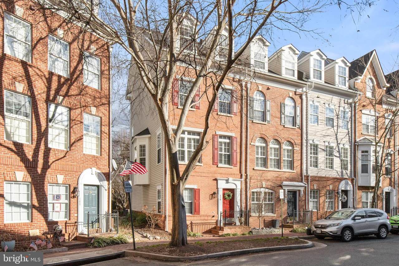 170 Martin Lane - Photo 1