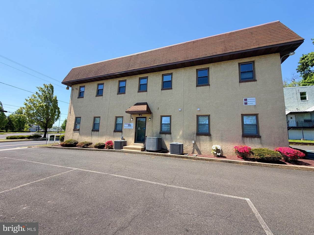 216 Cedar Avenue - Photo 1