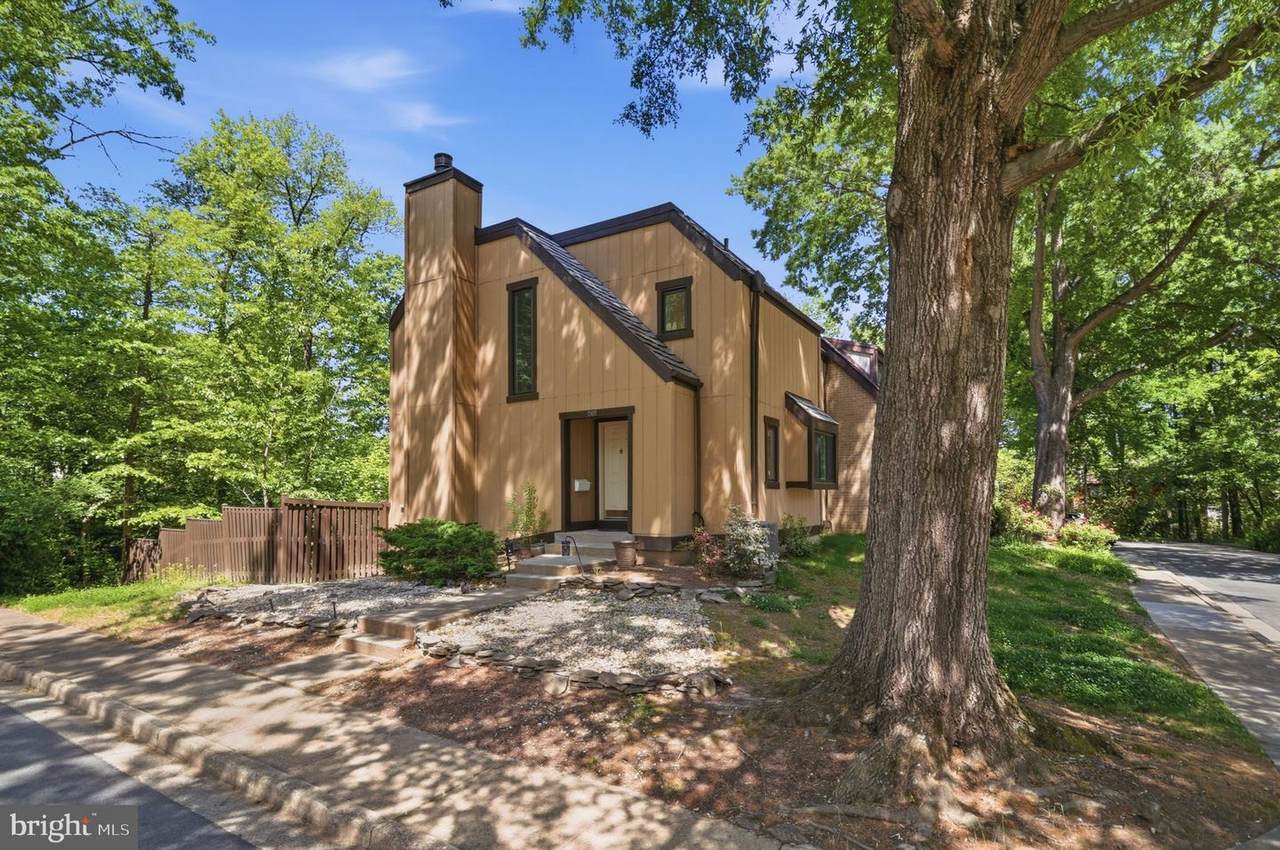 1509 Farsta Court - Photo 1