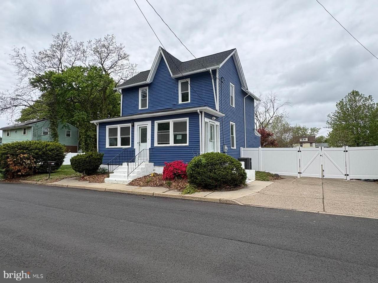526 Merchant Street - Photo 1