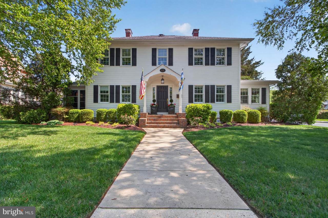 829 Savannah Road - Photo 1