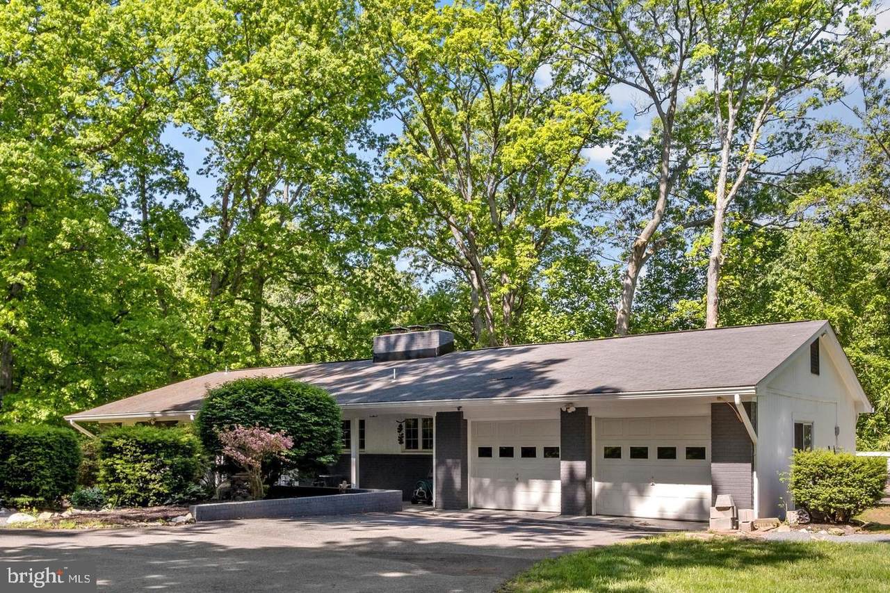 3418 Annandale Road - Photo 1