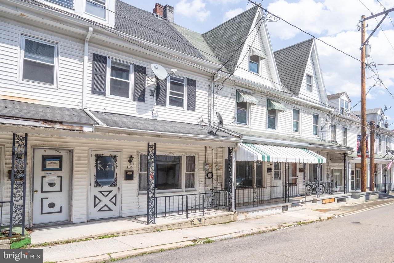 104 Water Street - Photo 1