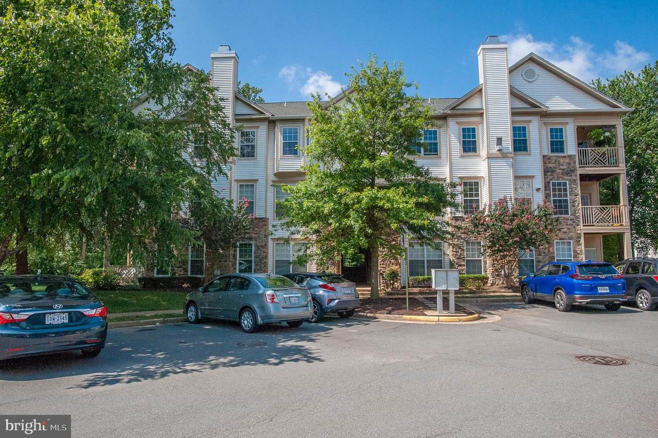 5958 Founders Hill Drive - Photo 1