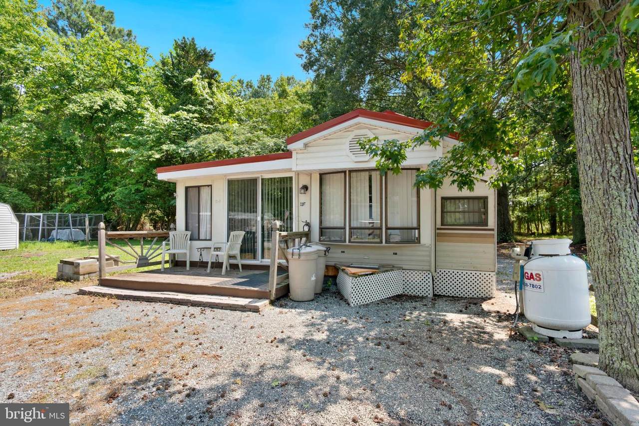 111 Beach Harbor Dr - Photo 1