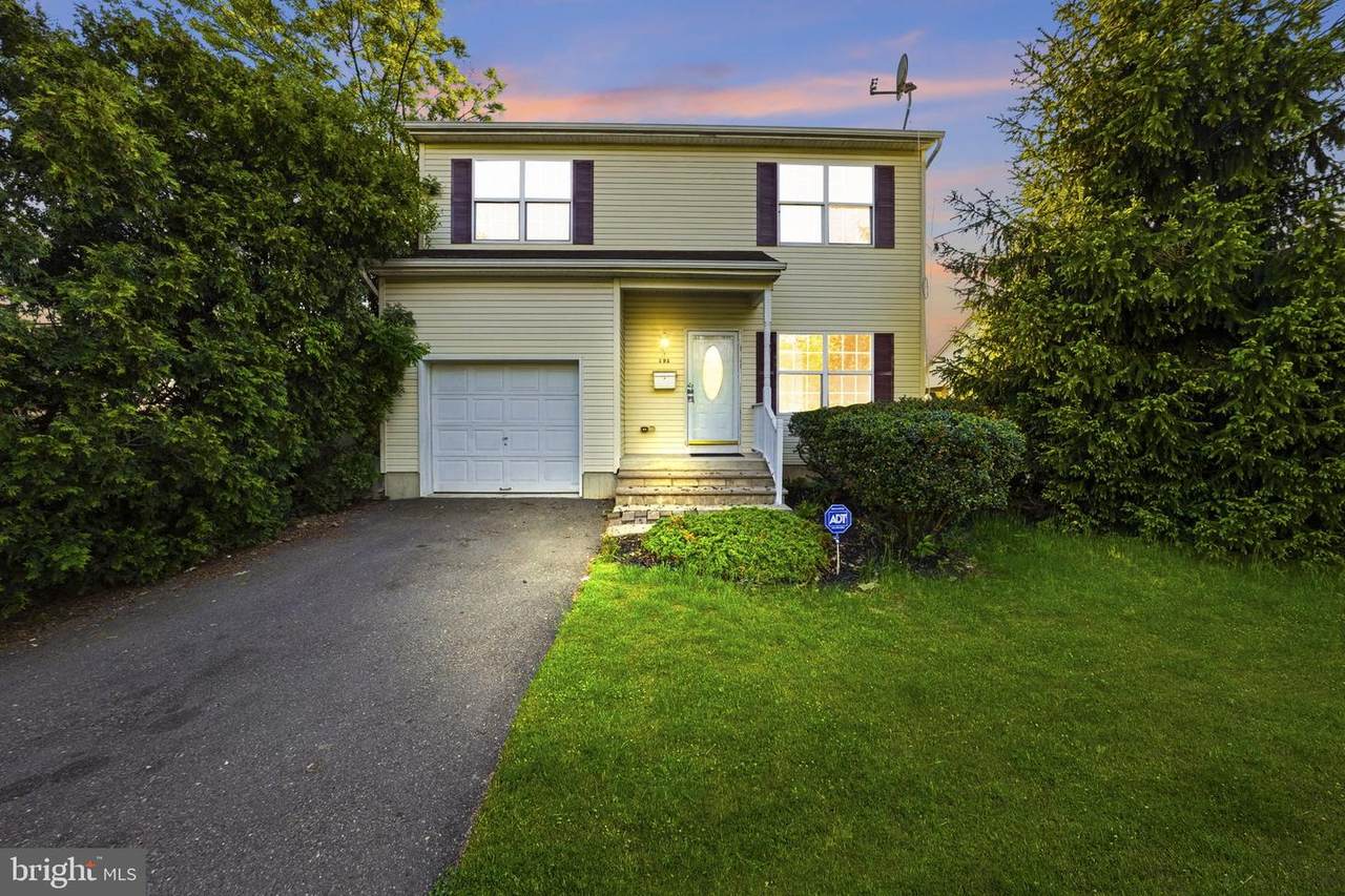 395 Bunting Avenue - Photo 1