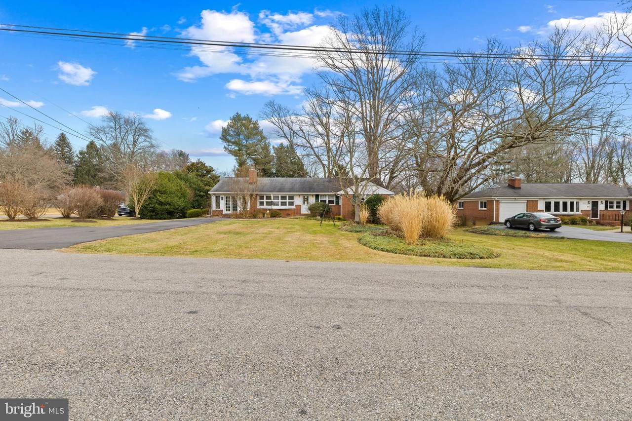 8419 High Ridge Road - Photo 1