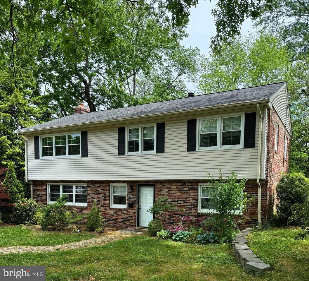 4217 University Drive - Photo 1