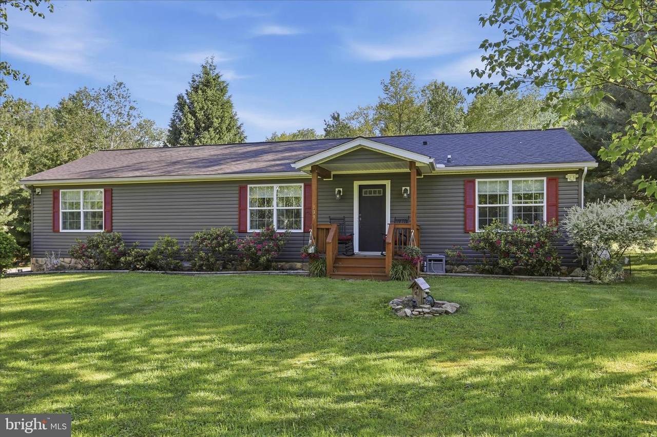 139 Lakeview Drive - Photo 1
