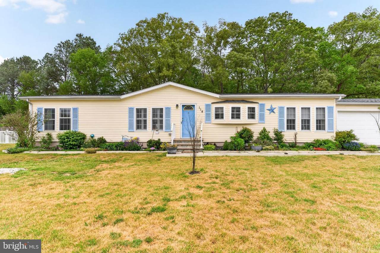 114 Holly Drive - Photo 1