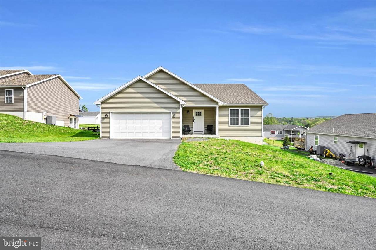 308 Oak Hill Street - Photo 1
