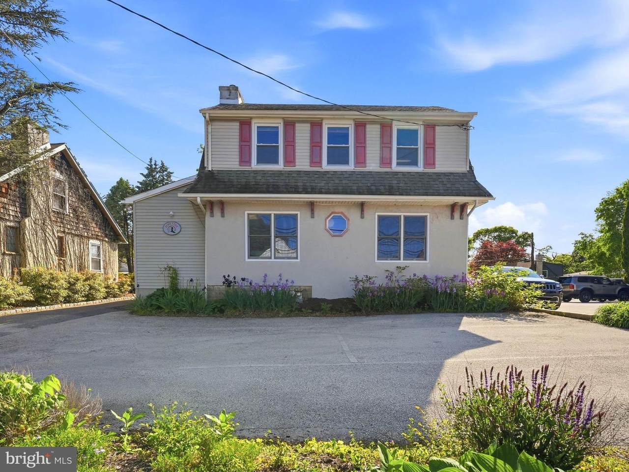 1008 Providence Road - Photo 1