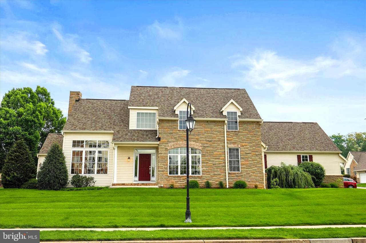 1101 Turnberry Lane - Photo 1