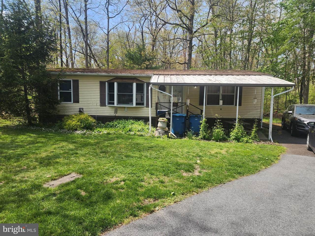 733 Dogwood Drive - Photo 1