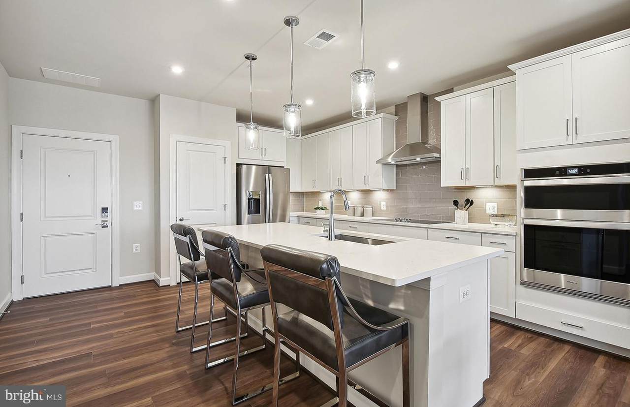 5800 Moonstone Way - Photo 1