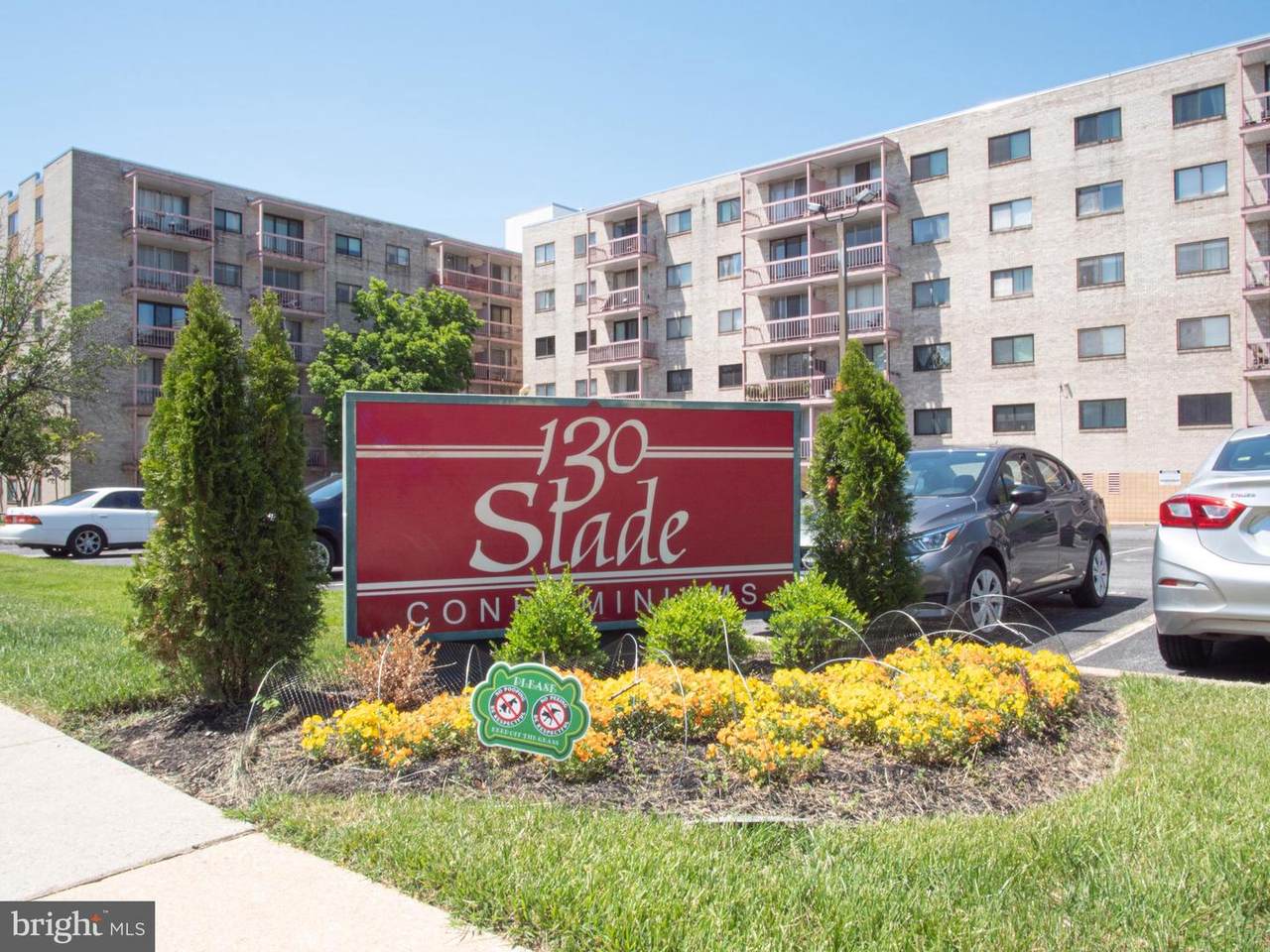 130 Slade Avenue - Photo 1