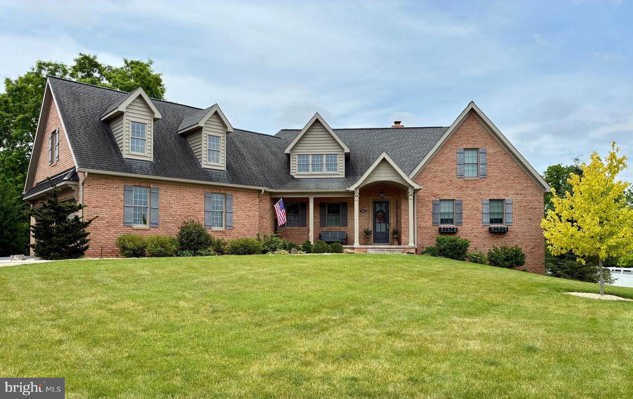 500 Brookview Drive - Photo 1