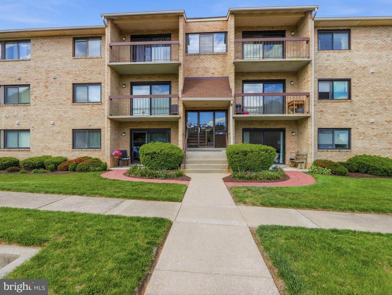 3 Summit Hill Ct - Photo 1