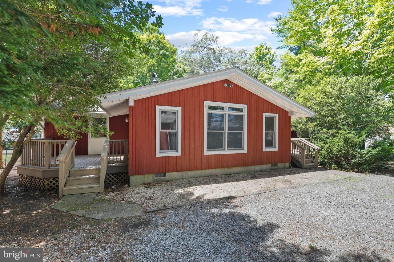 25 Seabreeze Road - Photo 1