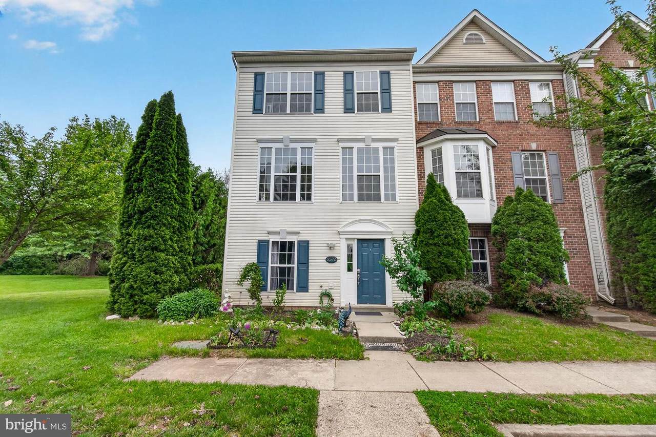 2572 Carrington Way - Photo 1