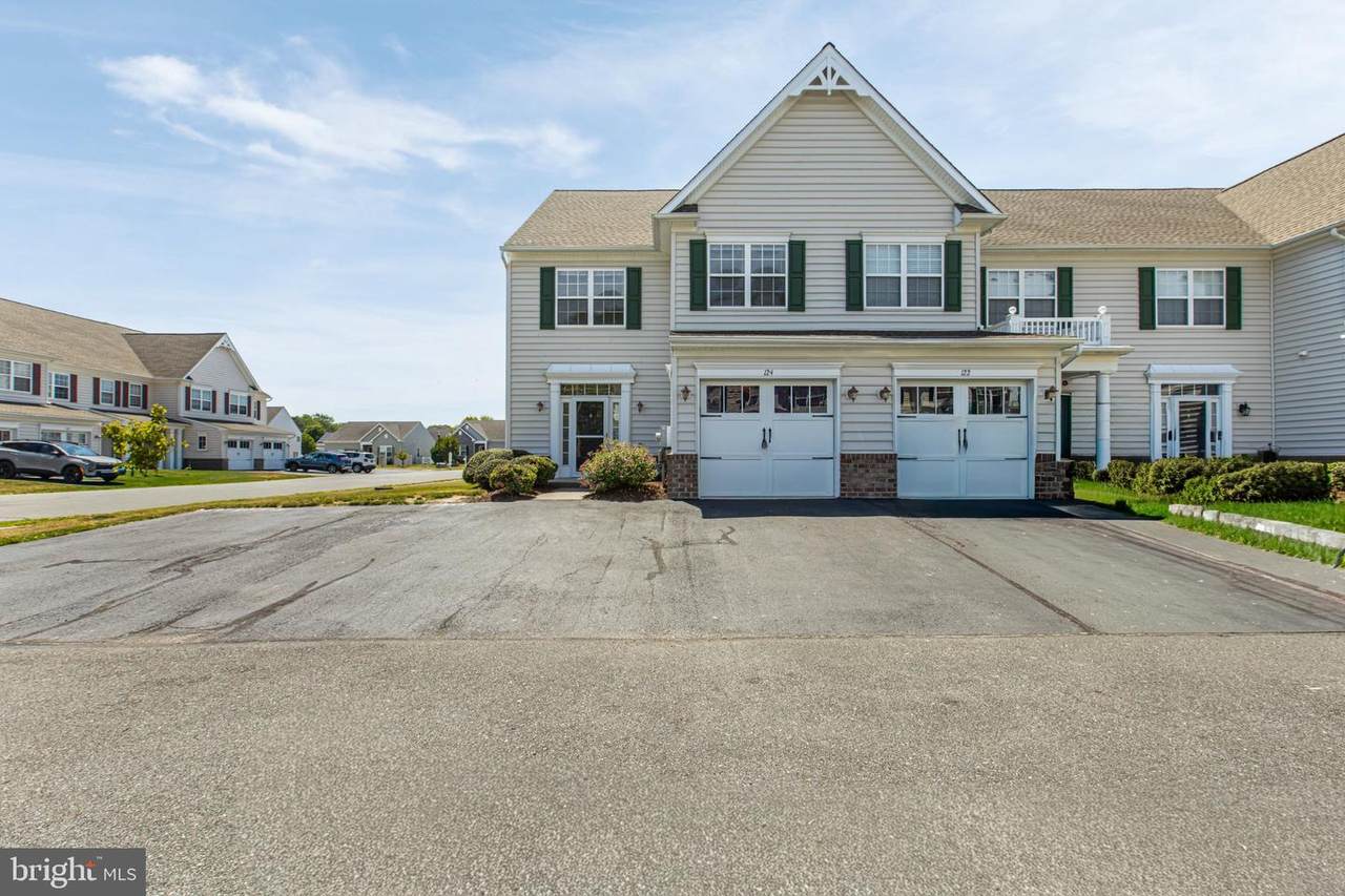124 Sandridge Court - Photo 1