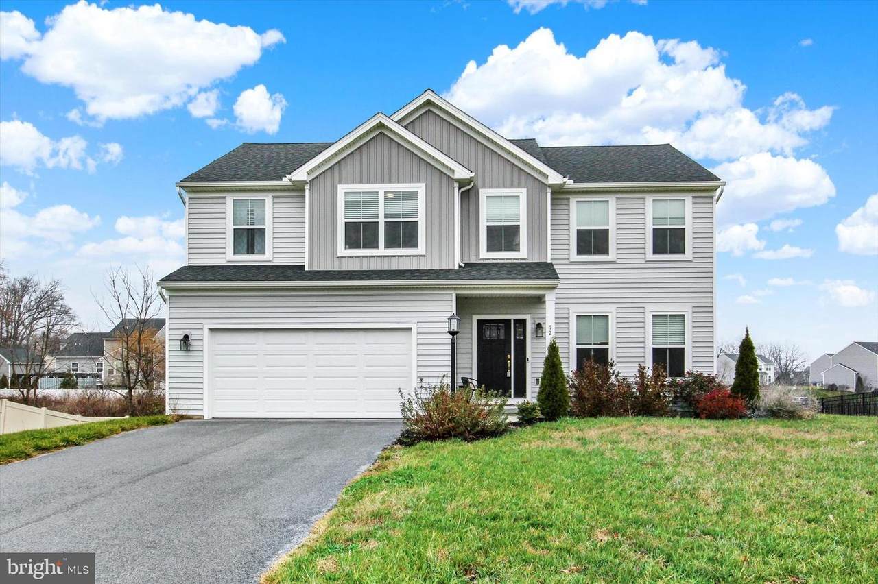 72 Heather Lane - Photo 1