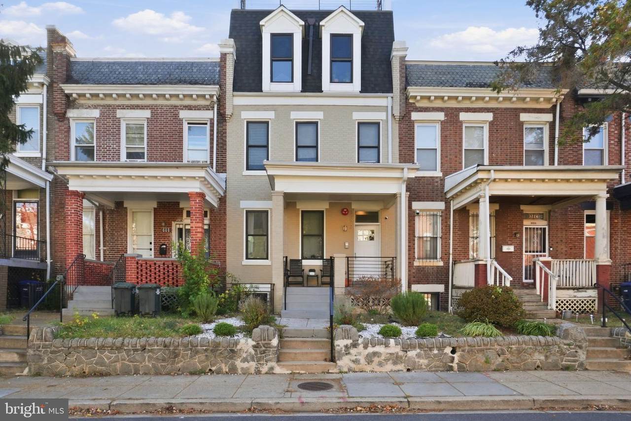 3222 Warder Street - Photo 1
