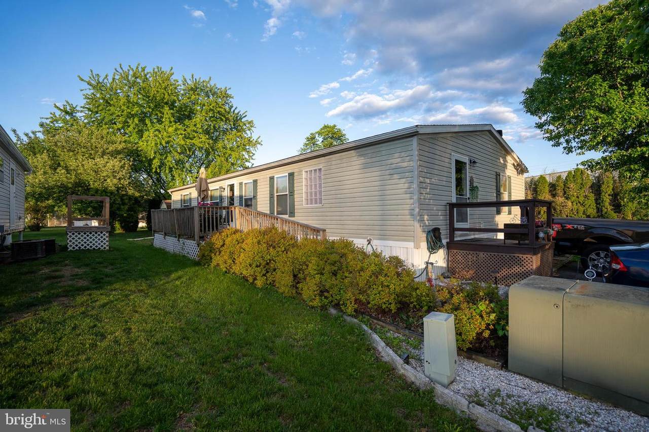 129 Mimosa Drive - Photo 1